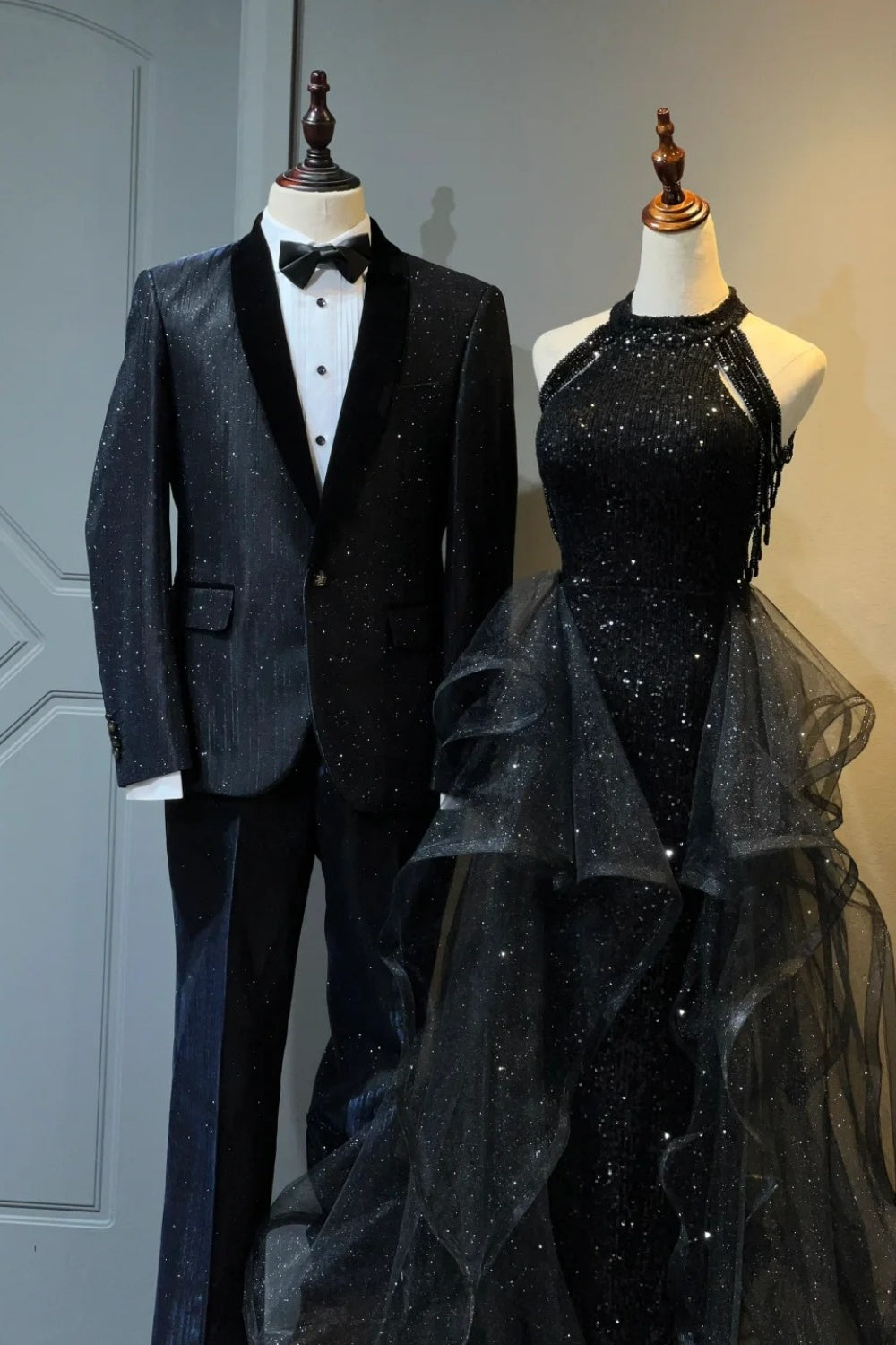 Robe de bal longue noire brillante NV6624