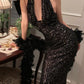 Robe sirène dos nu à sequins noirs : décolleté en V plongeant, traîne ajustée, robe de soirée haut de gamme NV6411
