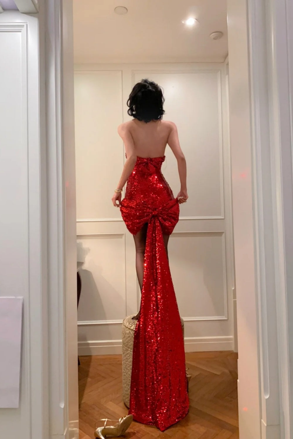 Christmas Limited Sequin Dress: Backless Train Design, Fitted Bodycon, Party Eye-catching Mini Dress NV6409