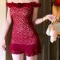 Robe courte bordeaux en dentelle à épaules dénudées : ourlet volanté, coupe moulante, style rétro français sexy NV6404