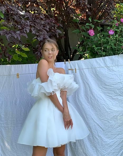 White Fashion Off Shoulder Chiffon Homecoming Dress Layered Ruffle Short Prom Dress nv1856