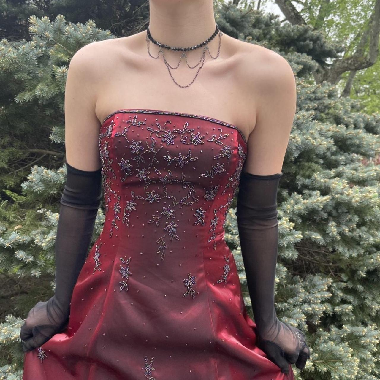 Burgundy Vintage Fashion Elegant Exquisite Beaded Spaghetti Strap Long Tulle Ball Gown Evening Gown Party Dress nv3757