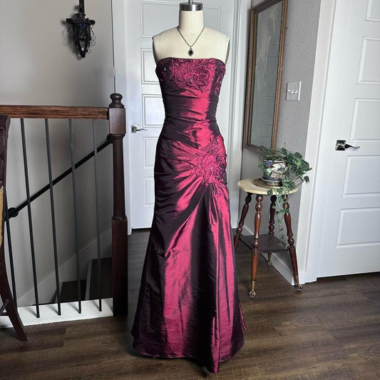 Burgundy Vintage Fashion Elegant Exquisite Floral Beading Long Satin Ball Gown Evening Dress Party Dress Prom Dress nv3924