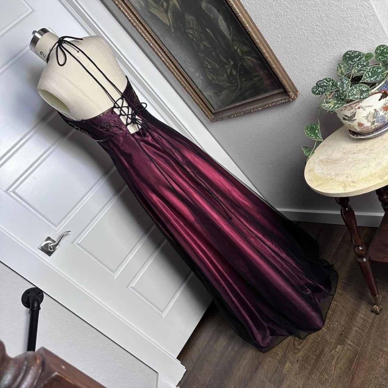 Black/Burgundy Vintage Fashion Exquisite Beading Elegant Backless Long Satin Tulle Formal Prom Dress Evening Gown Party Dress nv3649