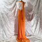 Robe de soirée longue en mousseline de soie orange exquise avec bretelles spaghetti et perles NV5413