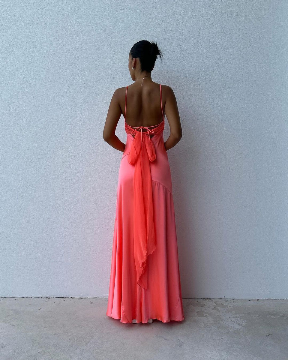 Peach Pink Simple Fashion Elegant Spaghetti Straps A Line Long Satin Formal Women's Prom Dress Evening Dress Wedding Guest Party Dress Prom Dress With Side Slits nv3928