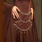 Robe de soirée rétro luxueuse en satin marron foncé, ornée de perles, col carré et manches longues - Robe élégante pour dîner et tapis rouge NV6381