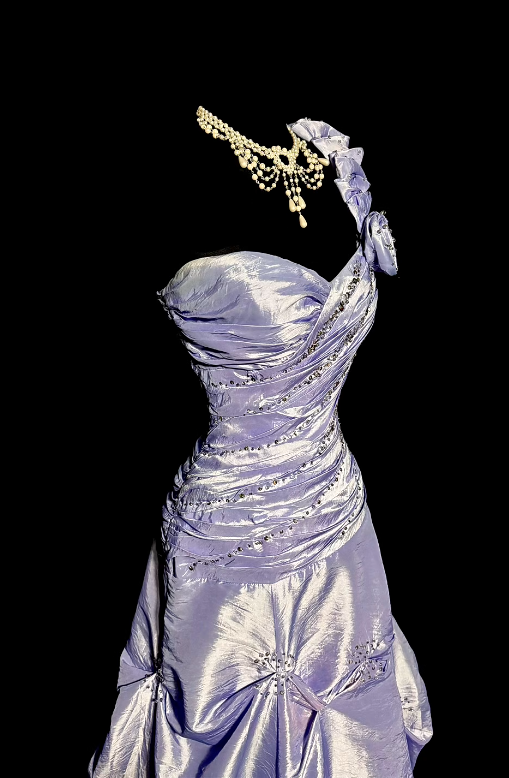 Robe de soirée longue rétro en satin violet ornée de perles exquises NV6612