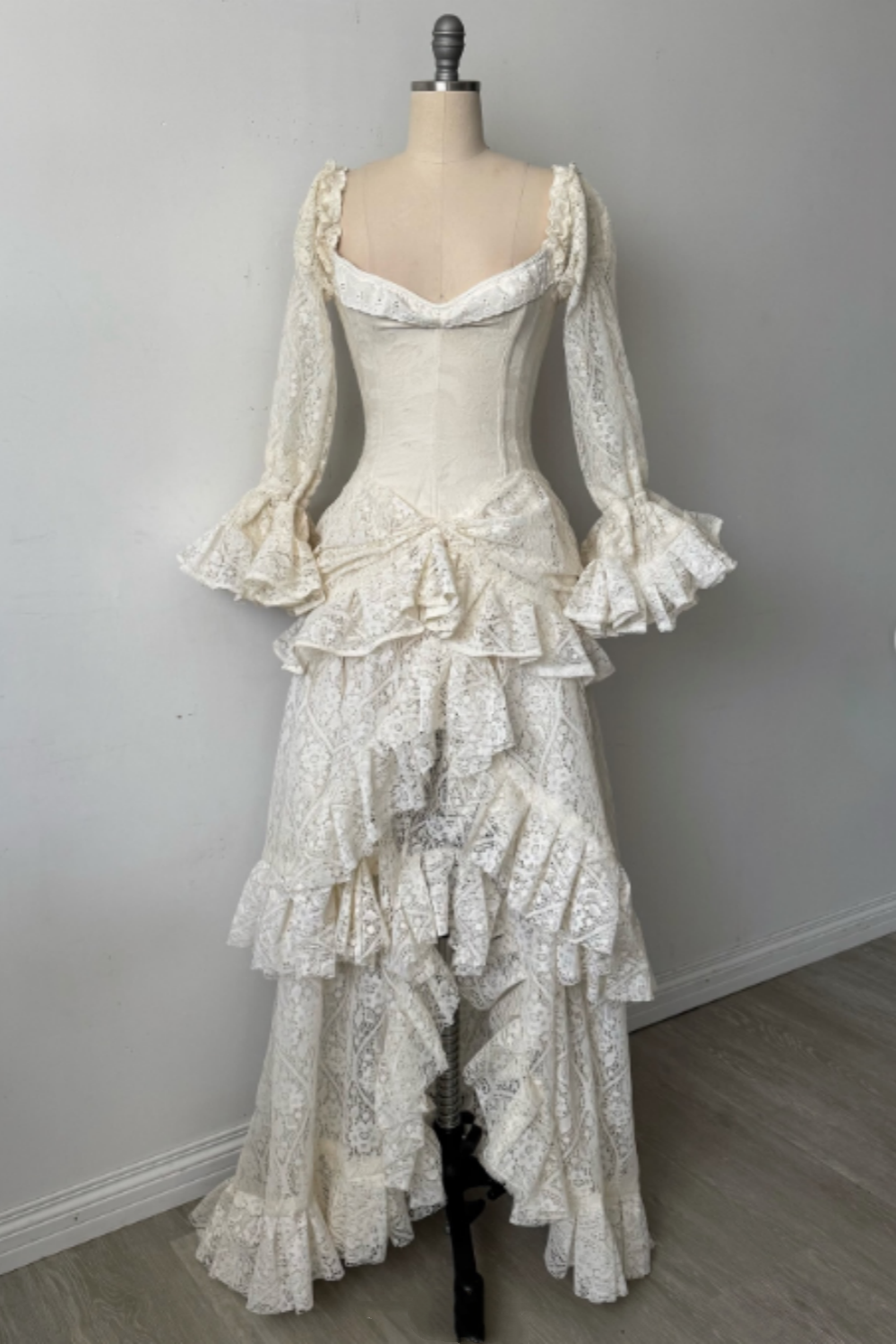 NiceVestidos - Robe de bal à manches longues, longue et exquise, en dentelle NV6031