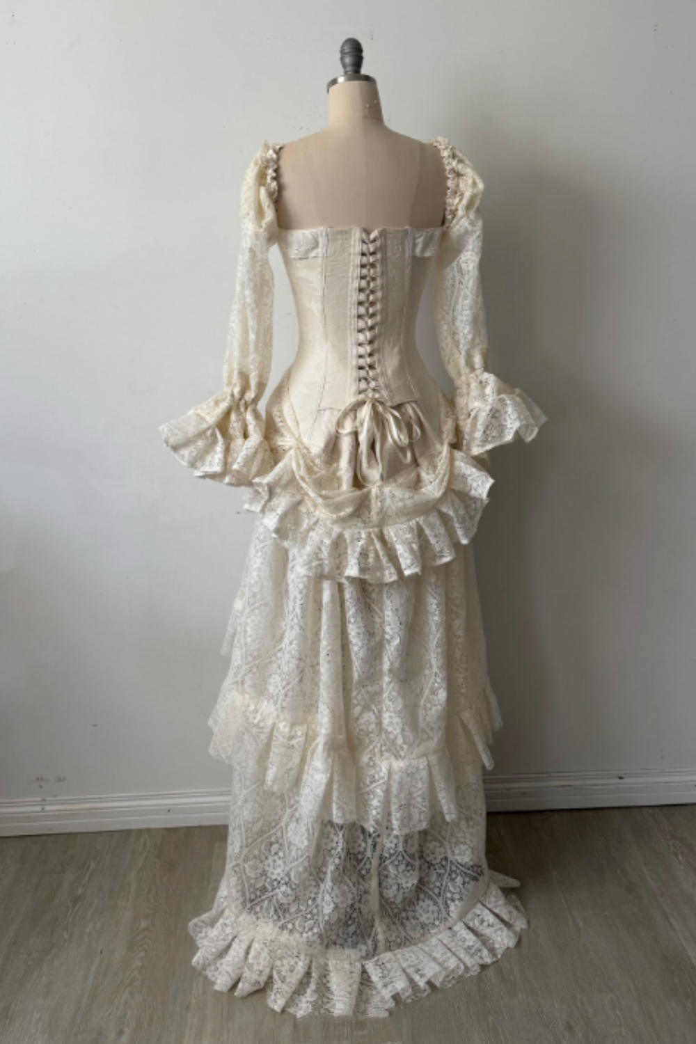 NiceVestidos - Robe de bal à manches longues, longue et exquise, en dentelle NV6031