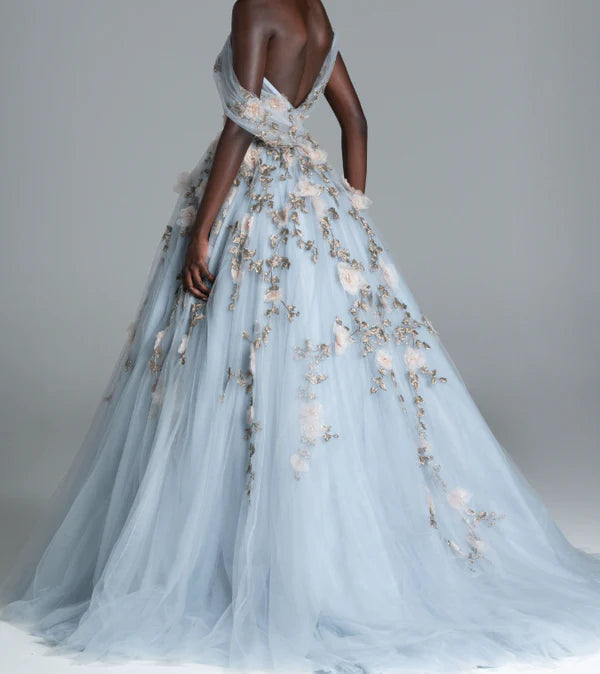 Robe de bal fleurie 3D à épaules dénudées Mist Blue Garden NV6565
