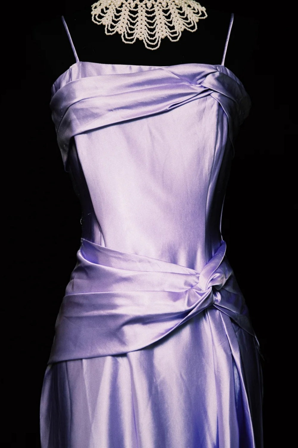 Robe de soirée longue vintage en satin violet NV6607