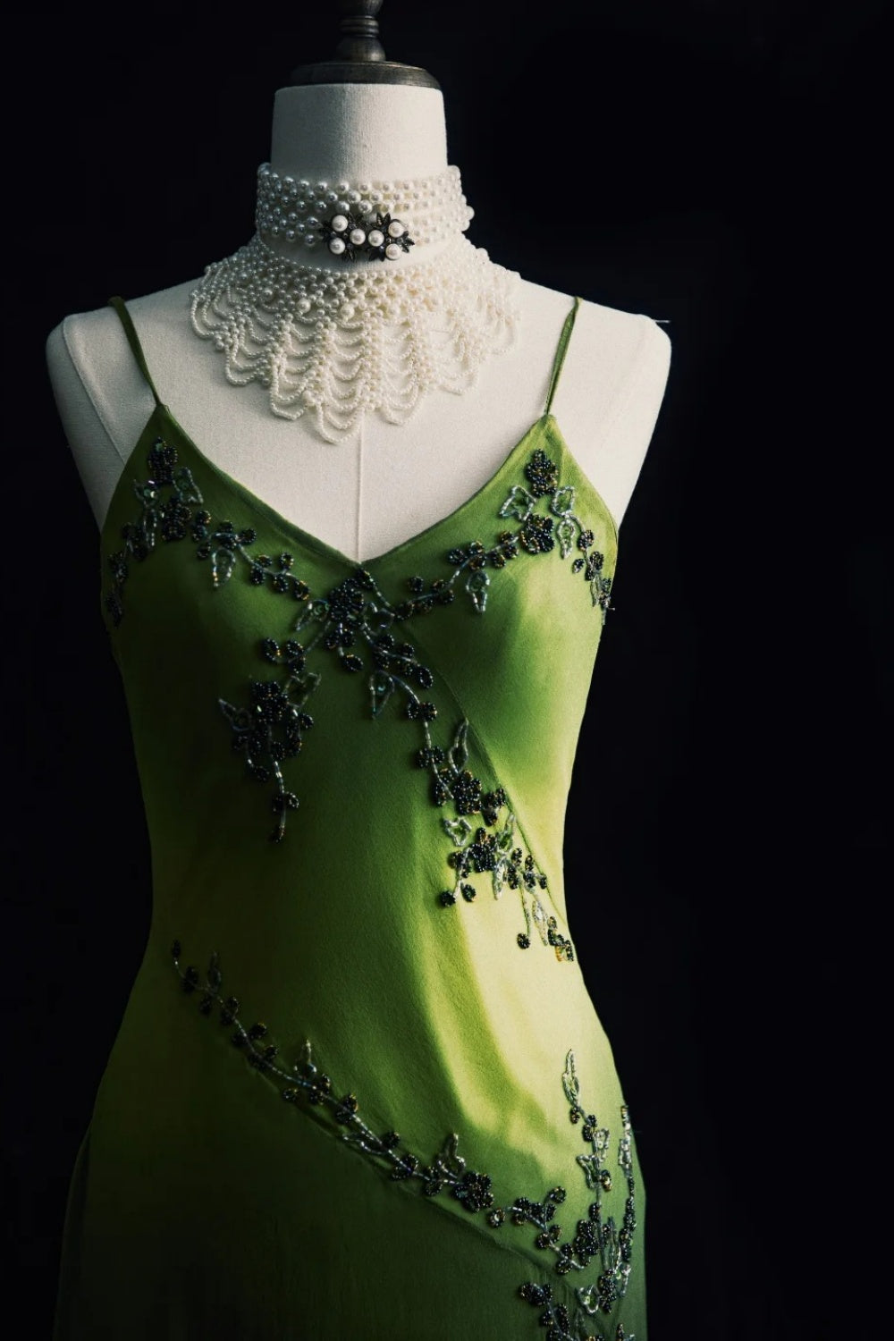 Vintage Vine Wrapped Summer Green Long Formal Dress Exquisite Beaded Vine NV6608