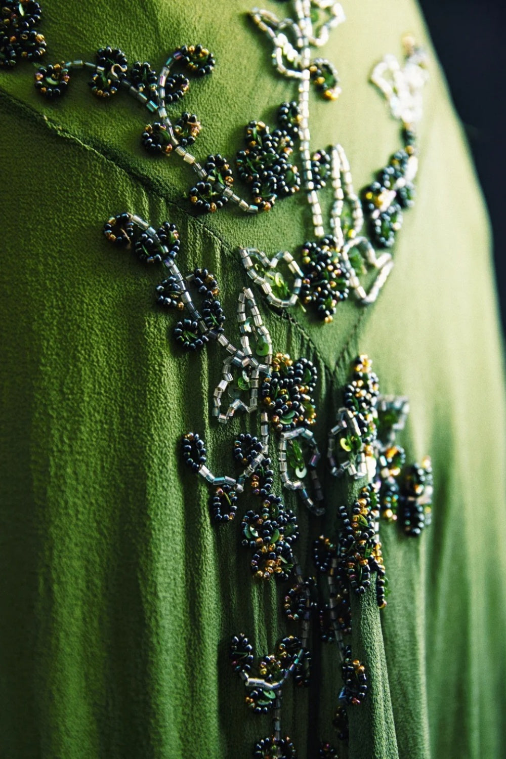 Vintage Vine Wrapped Summer Green Long Formal Dress Exquisite Beaded Vine NV6608