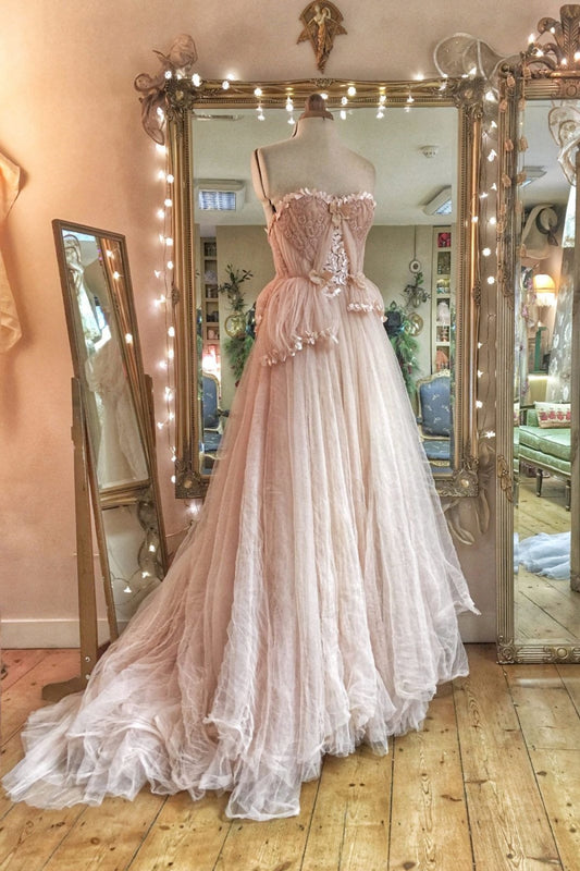 NiceVestidos--Puff-Sleeve Vintage Lace & Tulle Gown | Floor-Length Fairycore Dress for Elegant Women  NV5897