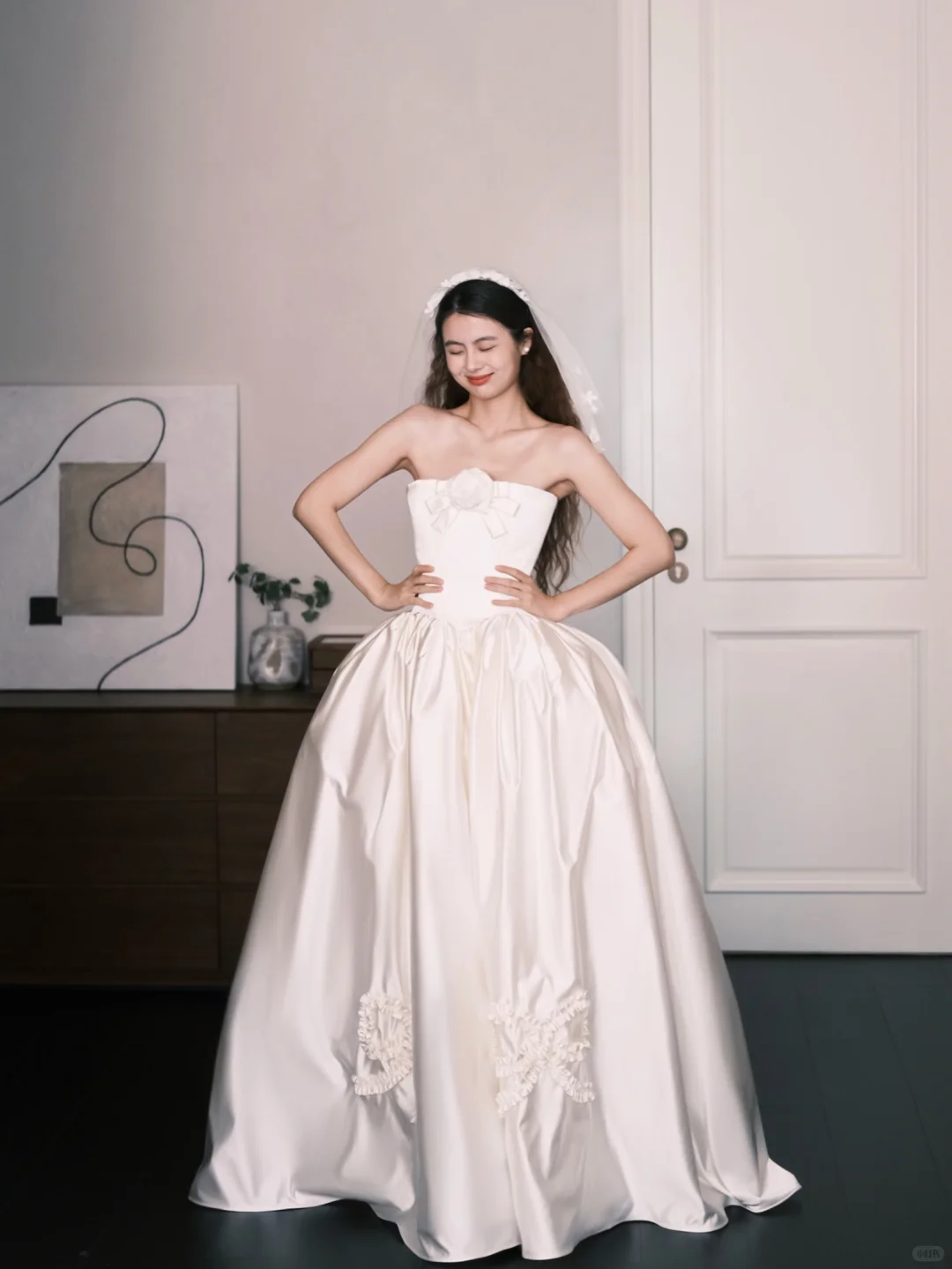 Strapless Satin Princess Ballgown Wedding Dress with 3D Bow Flower  NV7369