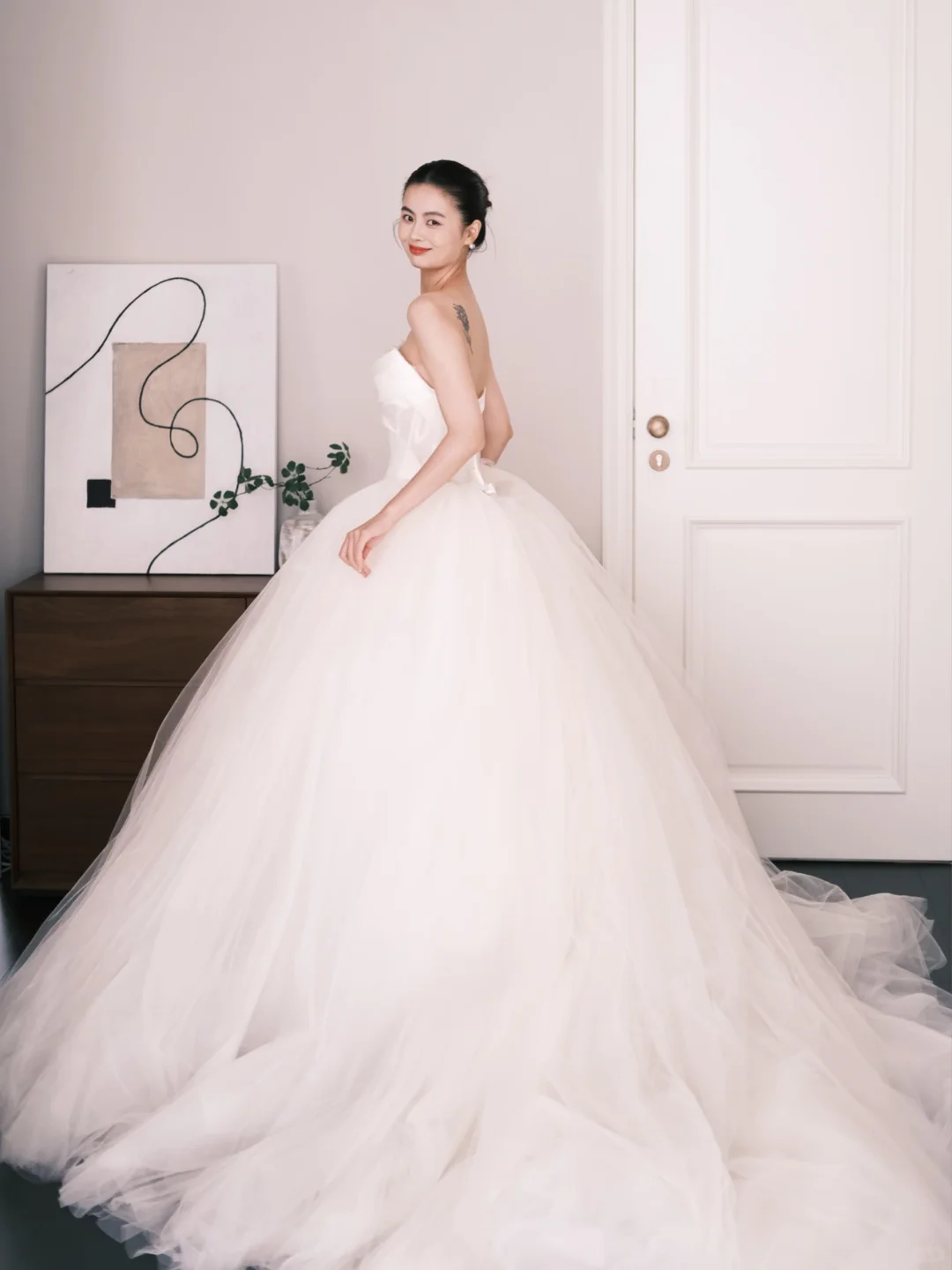 Strapless Tulle Ball Gown Wedding Dress Princess Bridal Gown  NV7222