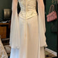 Robe dos nu élégante en satin crème brodé, style rétro - Robe de cérémonie et de réception de mariage NV6388