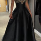 Robe de bal de luxe style palais, bretelles spaghetti et perles | Robe longue en satin noir avec traîne, idéale pour un gala, une remise de prix ou un événement social haut de gamme (NV6270)