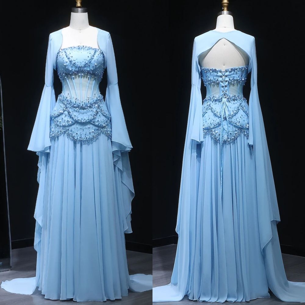 Robe de mariée féérique de style cour, bleu clair, ornée de perles, manches transparentes et traîne - Thème océan NV6382