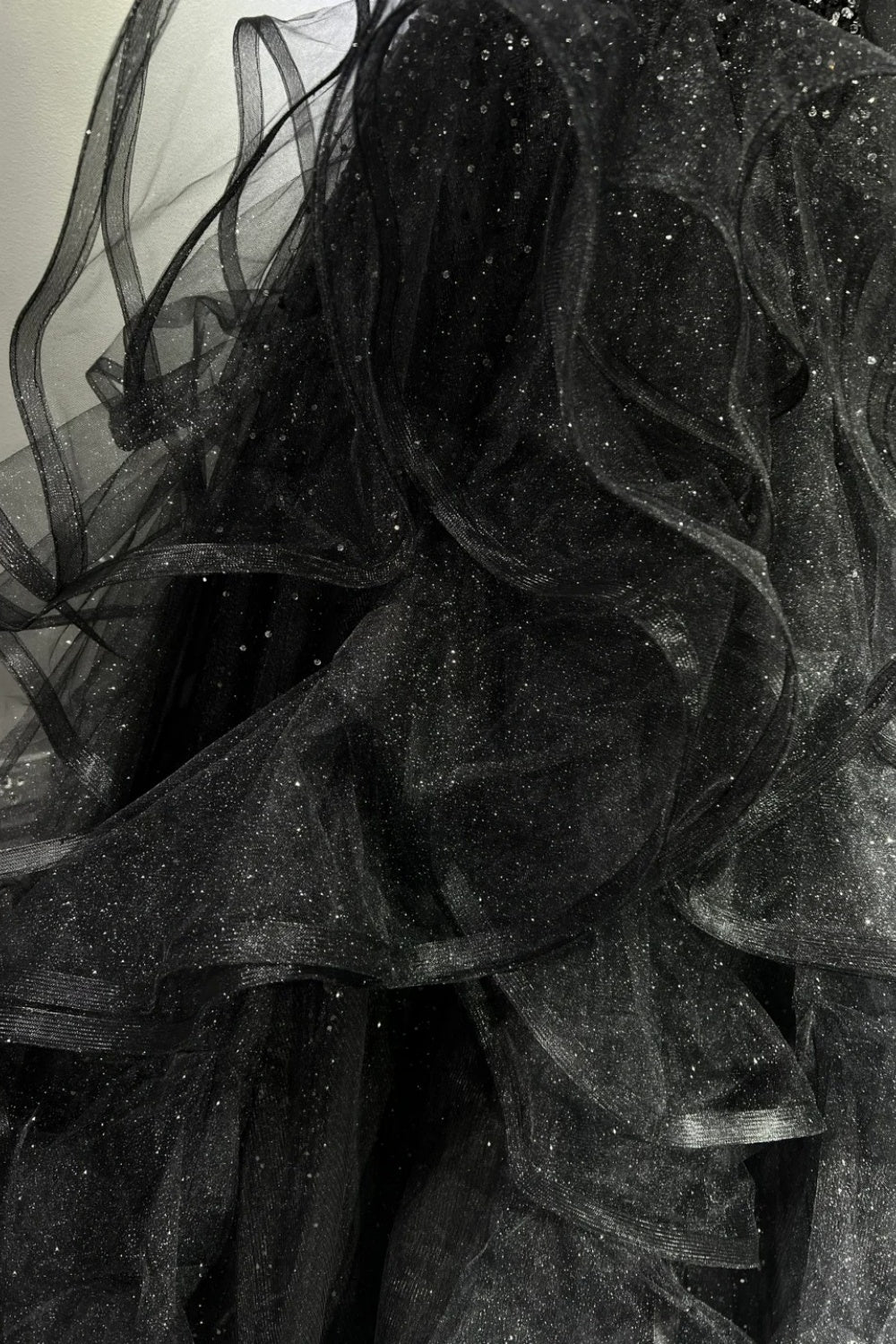 Robe de bal longue en tulle noir scintillant NV6629