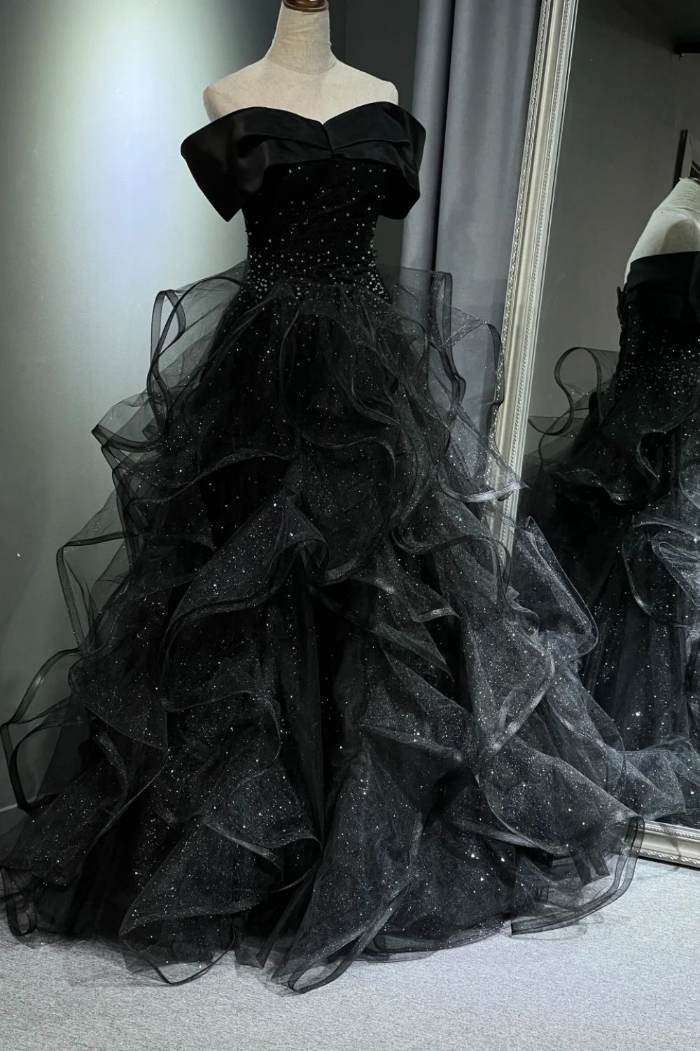 Robe de bal longue en tulle noir scintillant NV6629