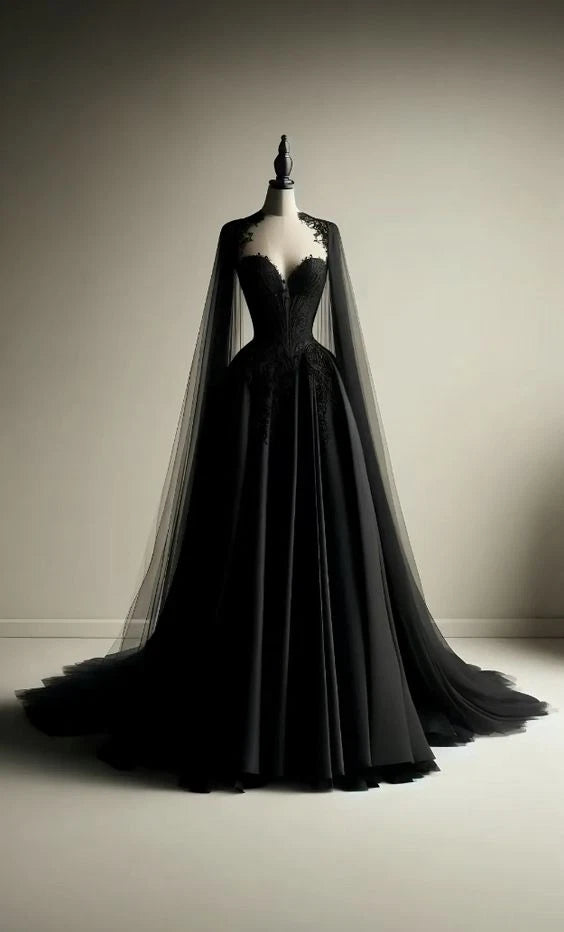Robe de soirée gothique sombre en satin et dentelle noire avec cape et traîne - Robe de soirée et de cosplay sur le thème des sorcières NV6378