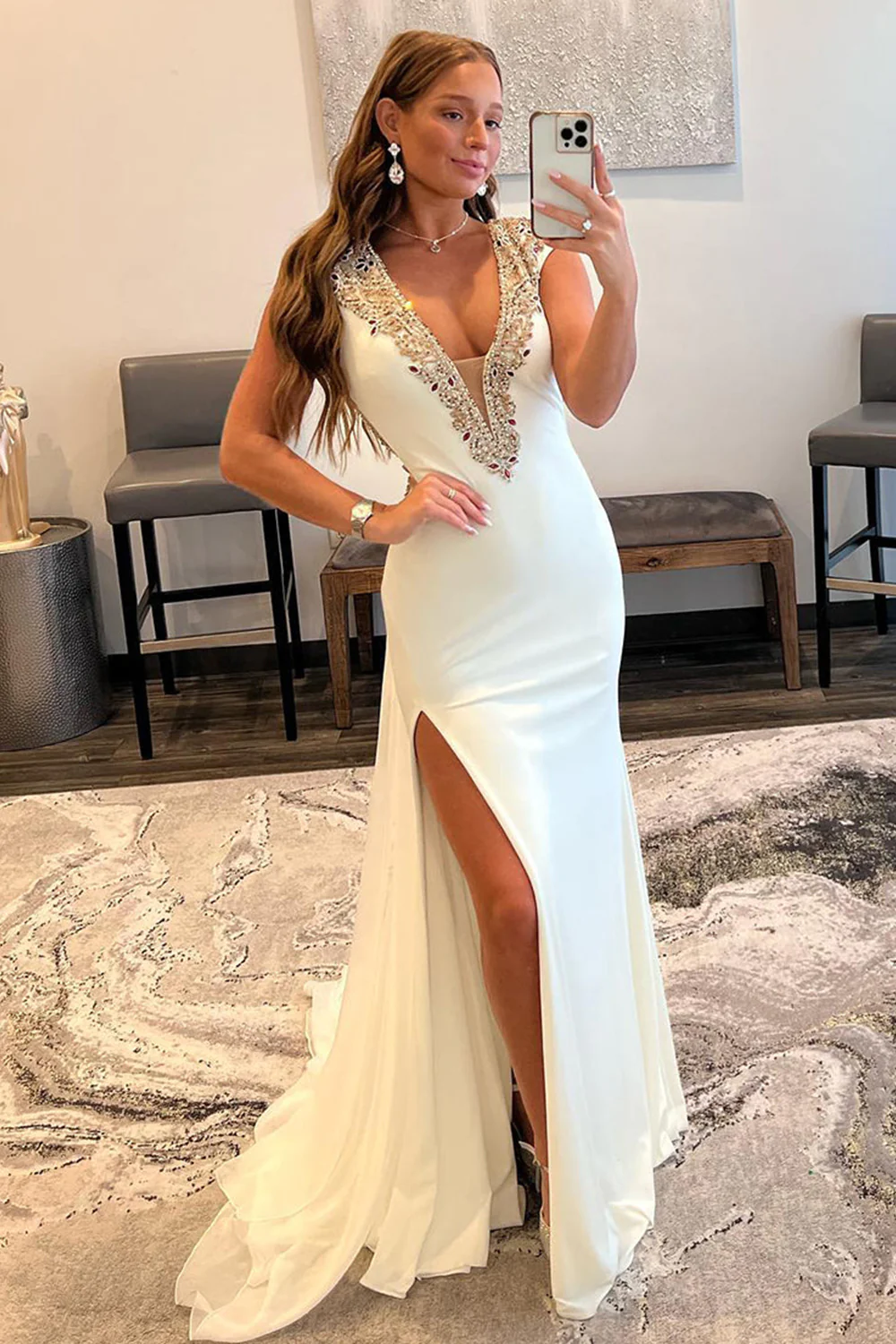 White Deep V-Neck Backless Prom Dress with Beading nv683