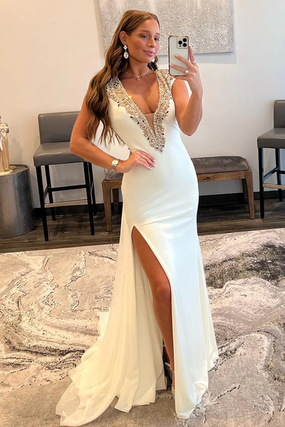 White Deep V-Neck Backless Prom Dress with Beading nv683